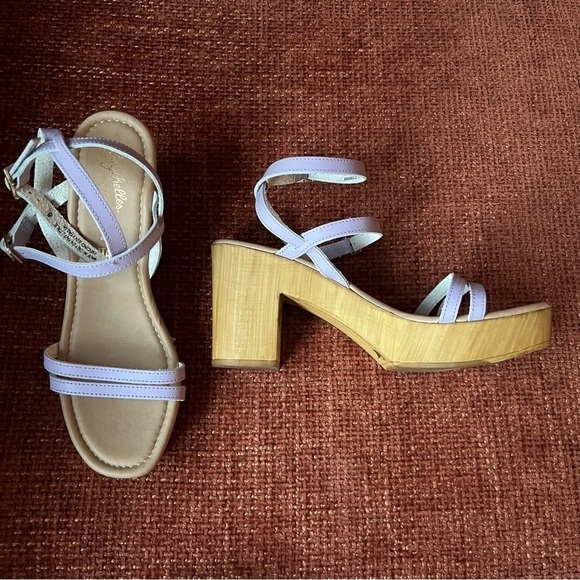 Seychelles Double Dip Lavender Purple Strappy Chunky Wood Retro Sandal Heels 8 - Picture 2 of 7